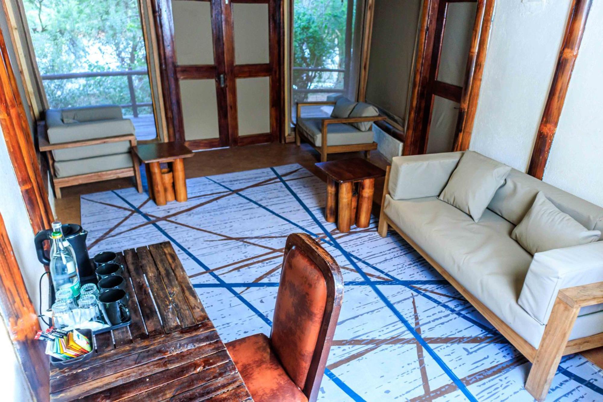 Samburu Elephant Lodge Isiolo エクステリア 写真